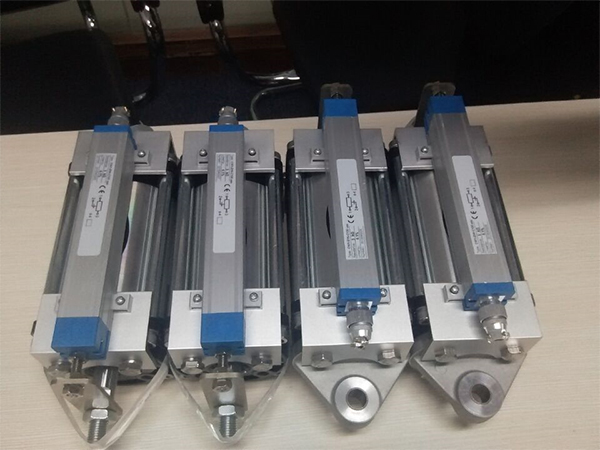 涂布機(jī)、凹印機(jī)的張力控制