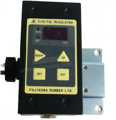 上圖中紅圈部分為我司銷(xiāo)售的藤倉(cāng)精密電空變換器(電控比例閥)RE-8-2 上圖中紅圈部分為我司銷(xiāo)售的藤倉(cāng)精密電空變換器(電控比例閥)RE-8-2